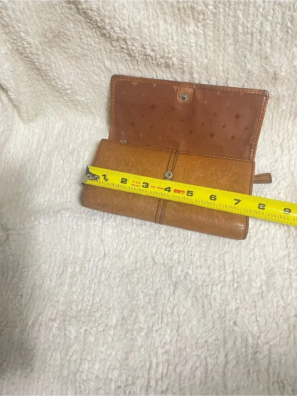 Fossil Cognac Brown Leather Fold Wallet with Metal Logo Plate